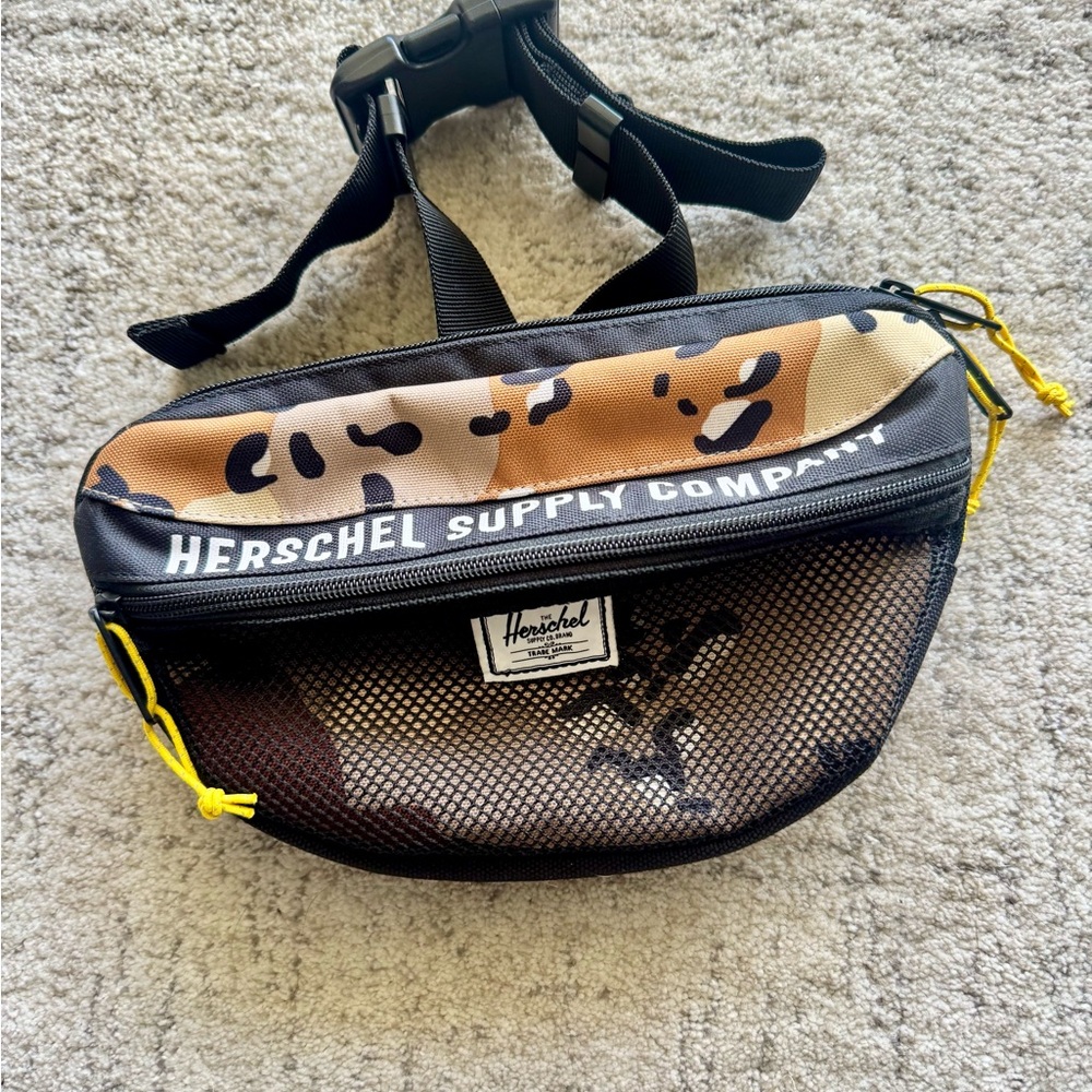 Herschel Supply Company Camo and Black Belt Bag